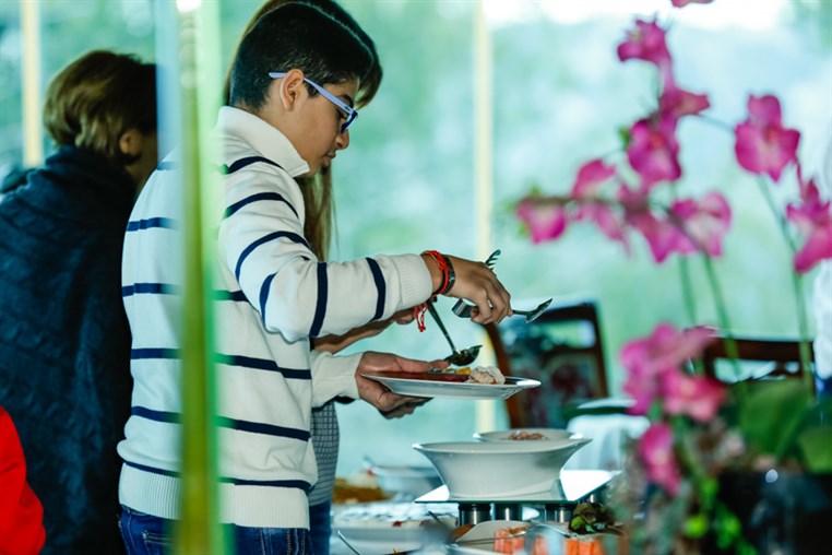 Sunday Buffet at Bay Lodge